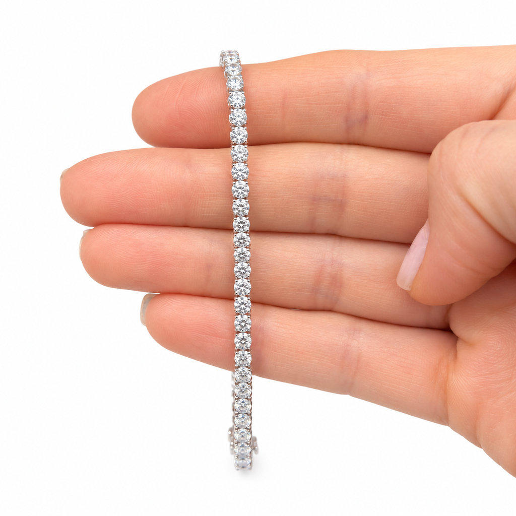 14K White Gold Tennis Bracelet • Non-IGI Certified • 5.50 Carat Total Weight • Round Stones