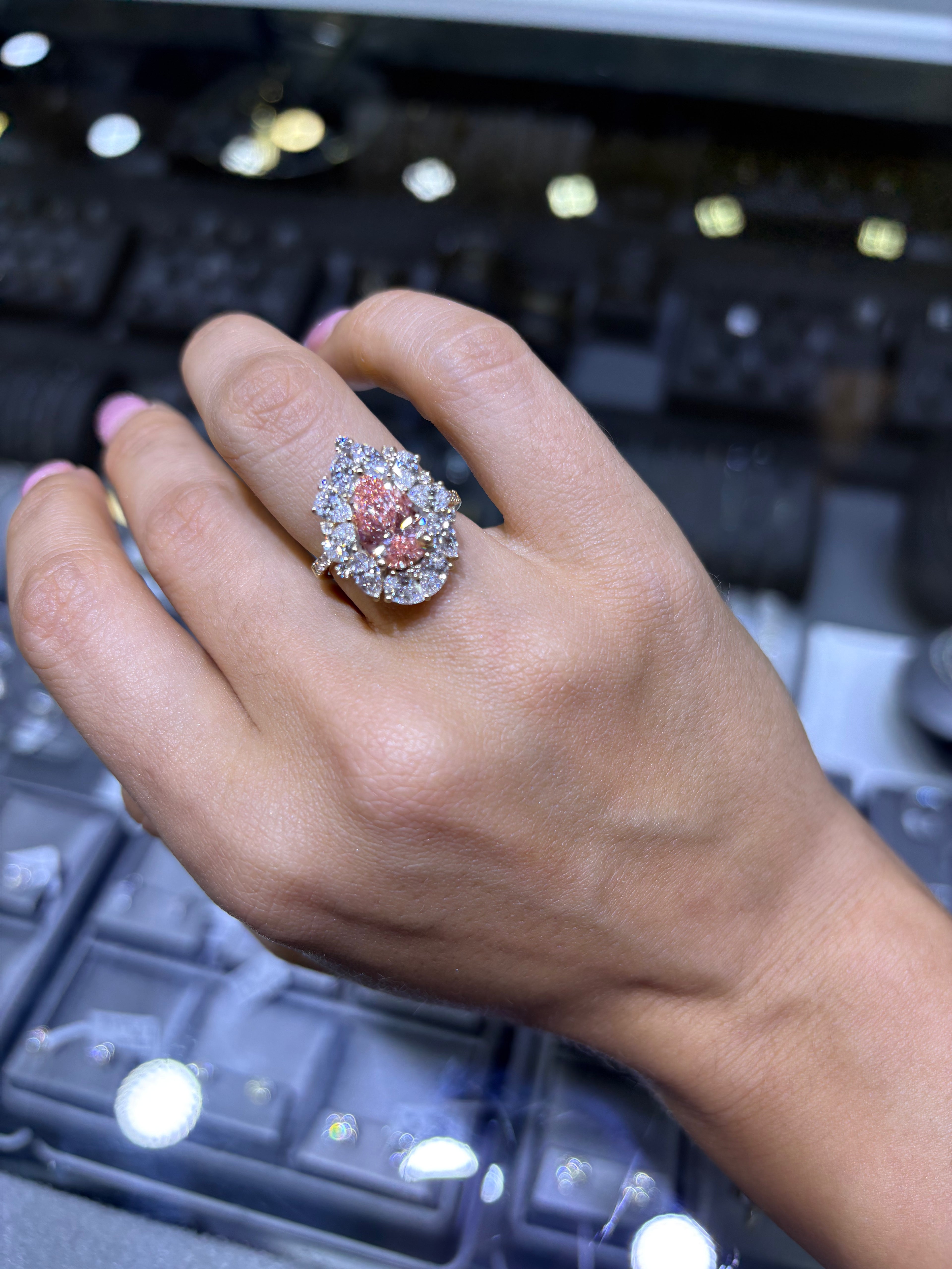 4.70 CT PEAR BRILLIANT LAB DIAMOND RING • 2.50 CT CENTER • FANCY VIVID PINK • VVS2 • IGI CERTIFICATE INCLUDED