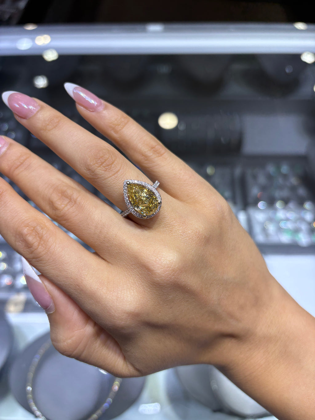 5.50 CT PEAR LAB DIAMOND RING • 4.99 CT CENTER • FANCY YELLOW • IGI CERTIFIED