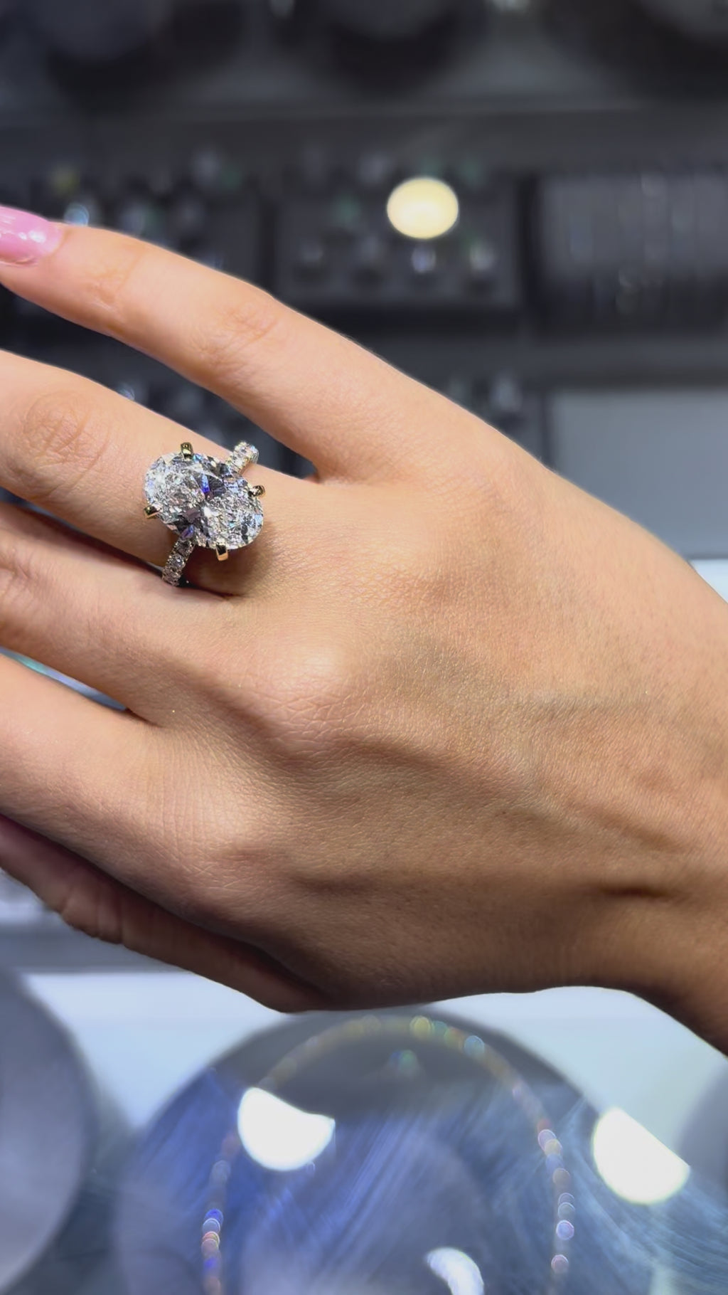 7.08 CT OVAL BRILLIANT LAB DIAMOND RING • 6.09 CT CENTER • E COLOR • VS1 • IGI CERTIFIED