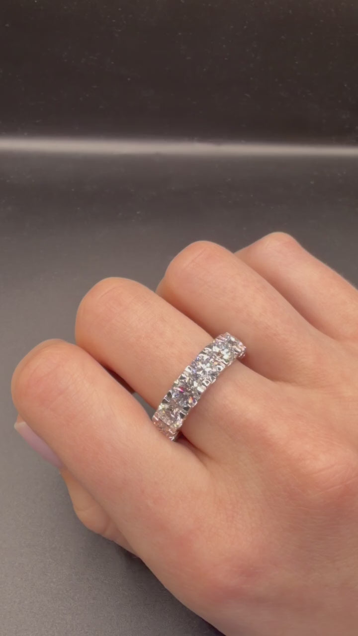 14K White Gold Non-Certified Lab-Grown Diamond Ring • 4.50 Carat Total Weight • E-F Color • Size 7