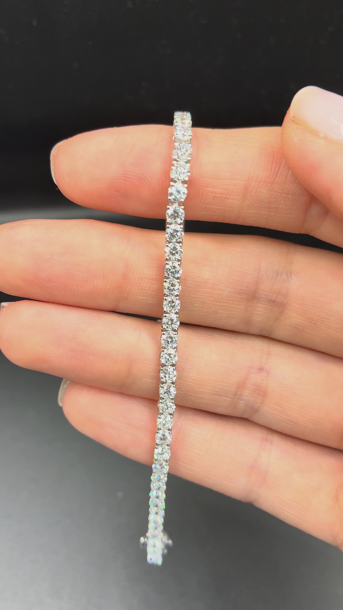 14K White Gold Tennis Bracelet • Non-IGI Certified • 5.50 Carat Total Weight • Round Stones