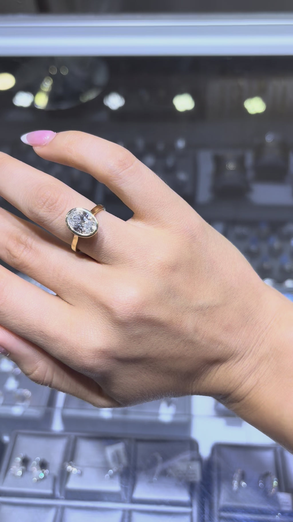 2.50 CT BEZEL-SET OVAL BRILLIANT LAB DIAMOND RING • F COLOR • 14K YELLOW GOLD • VS1 • IGI CERTIFIed